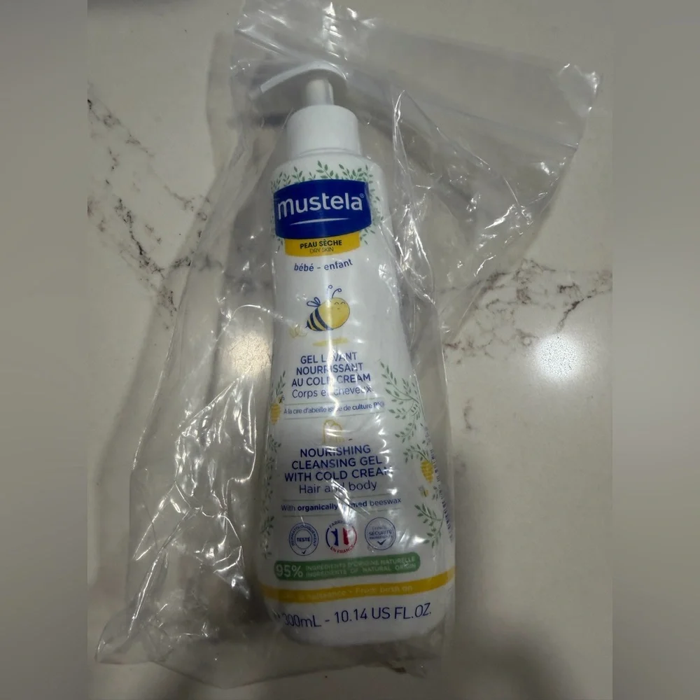 NEW Mustela Baby Nourishing Cleansing Gel Hair & Body Wash for Dry Skin 10.14oz